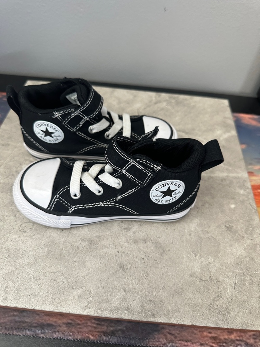 Converse Black & White Kids' High-Top Sneakers size 8